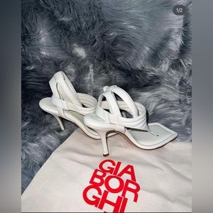 Brand new Giaborghini heels